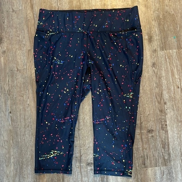LIVI PAINT SPLATTER CROP LEGGINGS (22/24) - Picture 1 of 7